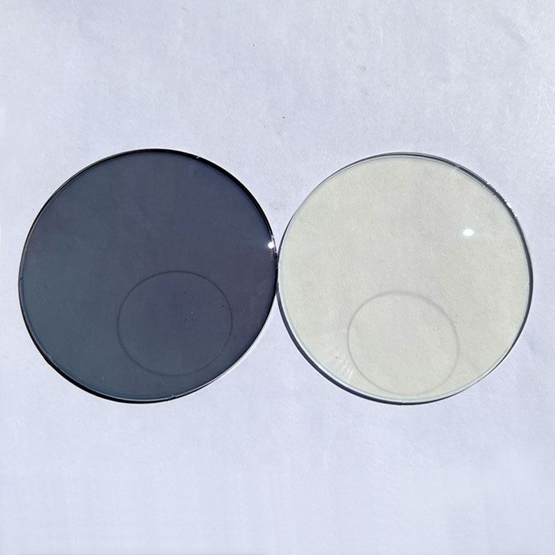 1.56 Bifocal Photochromic Round Top Lens HMC/SHMC