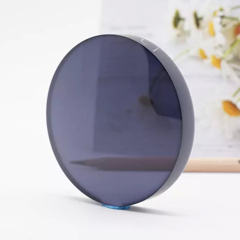 1.56 Semi-Funitus Photochromic Lens
